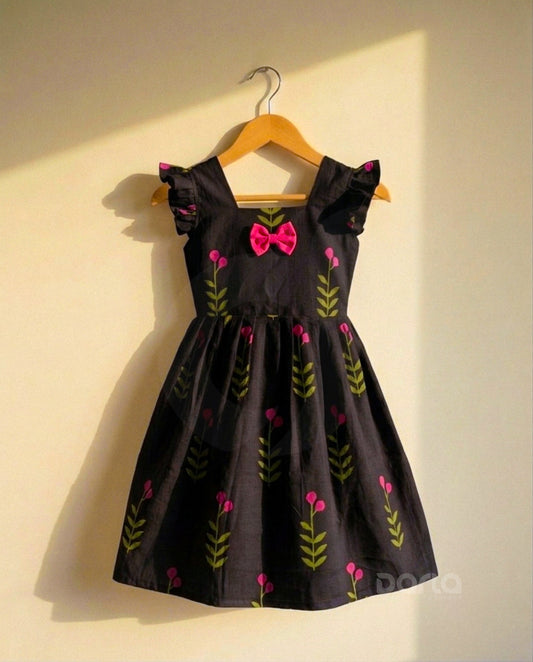 Pink Blossom Frilled Black
